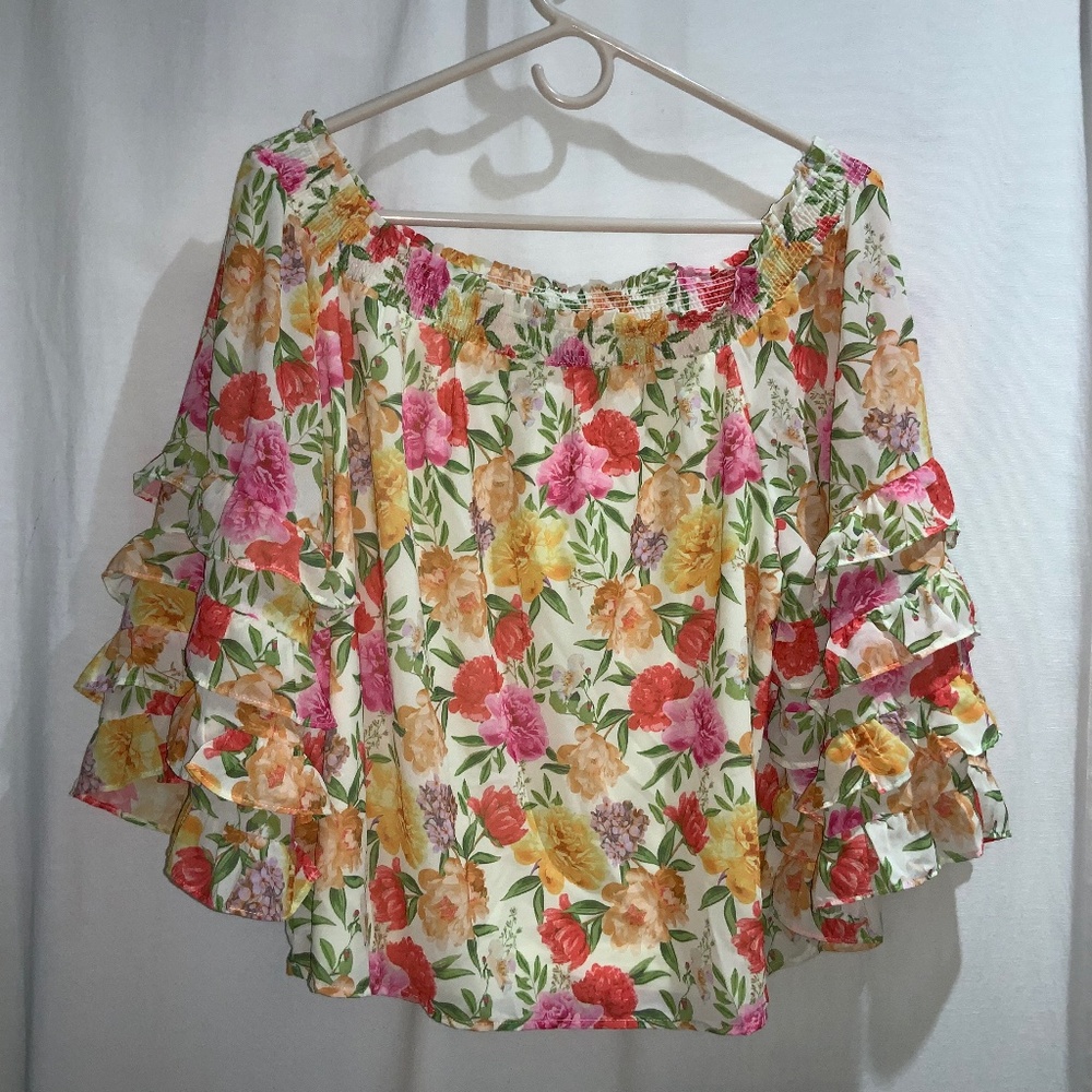 Flying Tomato off shoulder floral blouse Sz L ruffle sleeves lined new